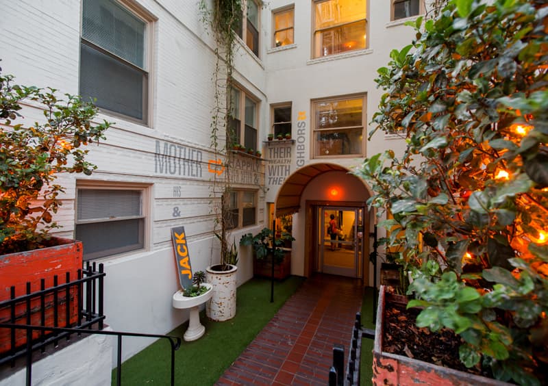 San Diego Apartment: 950 9th Ave.