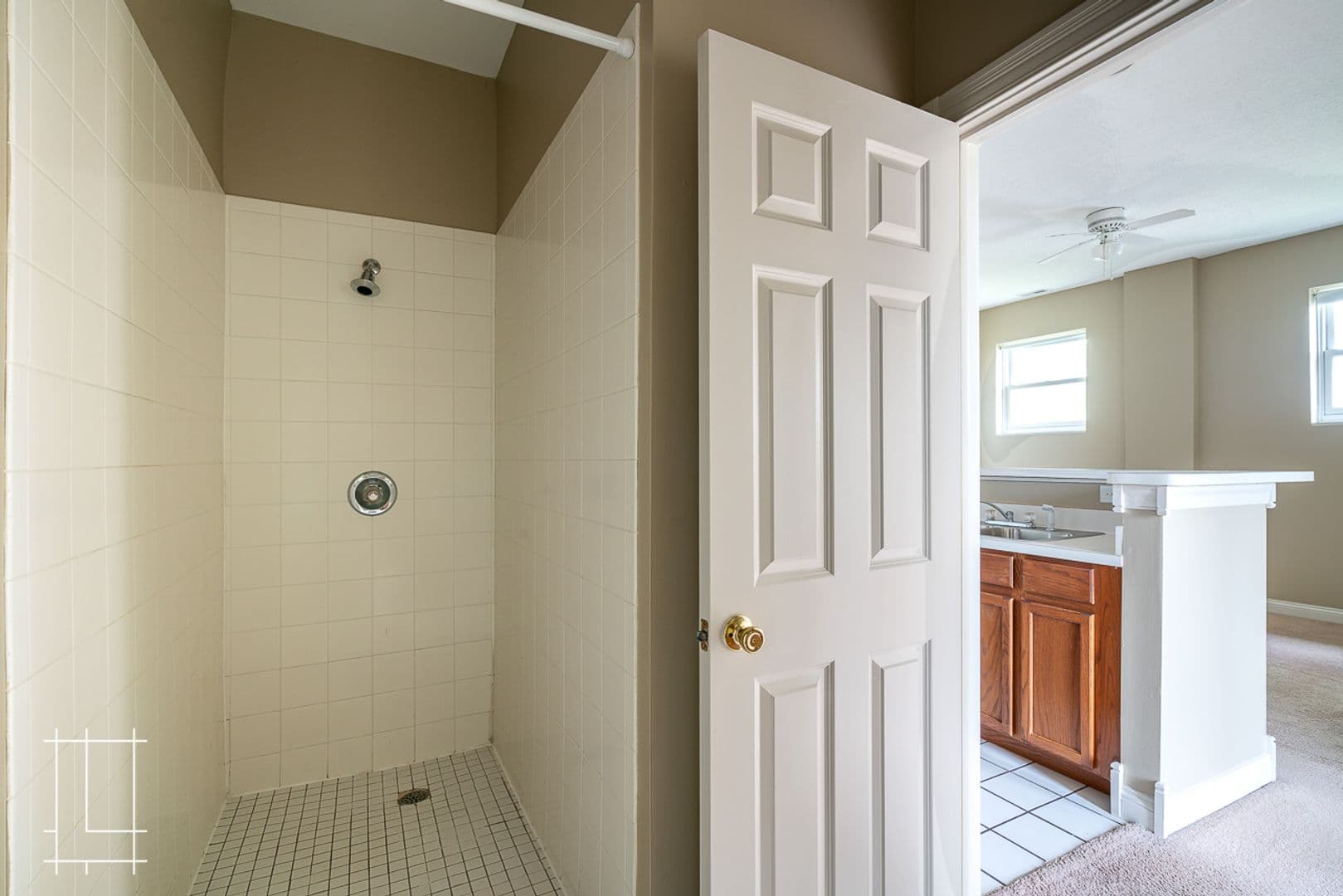 Columbus Apartment: 225 E. 5th Ave
