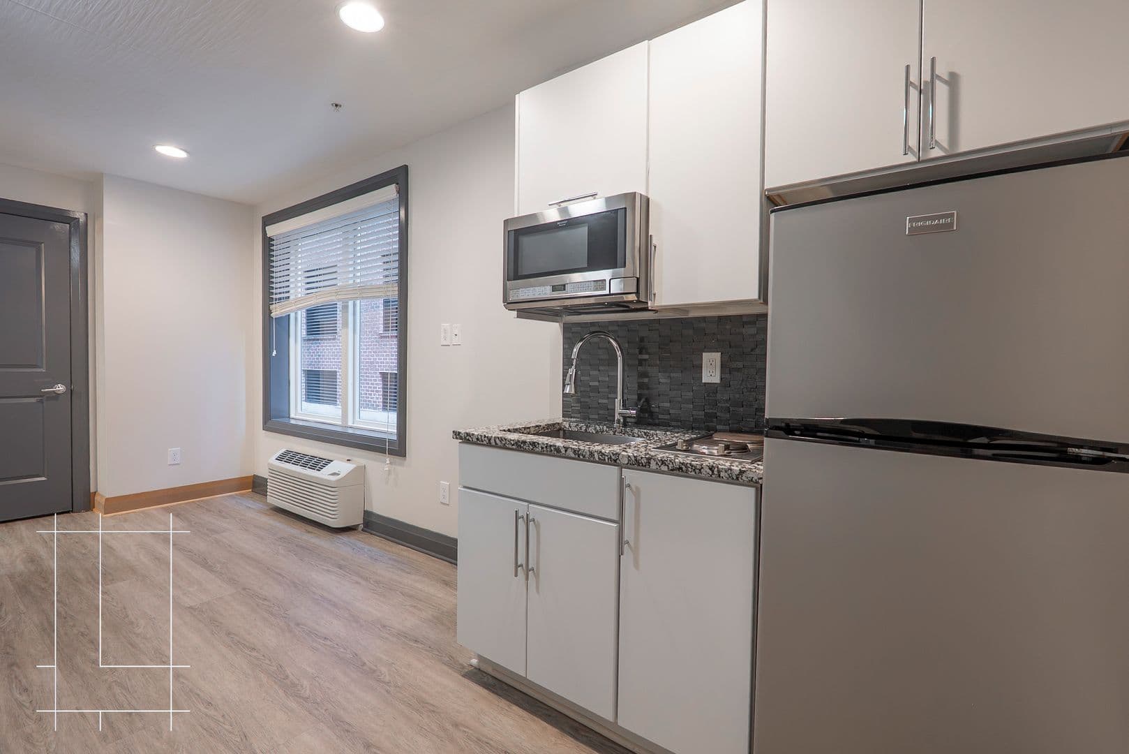 Columbus Apartment: 40 W. 3rd Ave