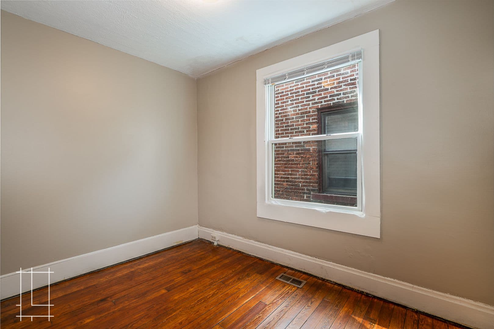 Columbus Apartment: 159-165 Detroit Ave