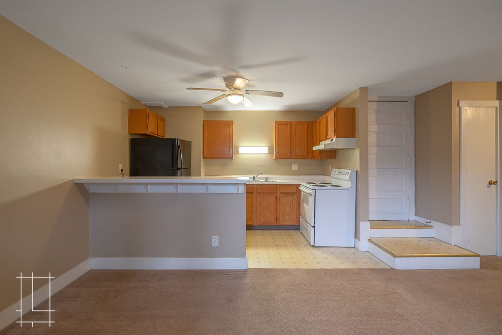 Columbus Apartment: 880 Hamlet St.
