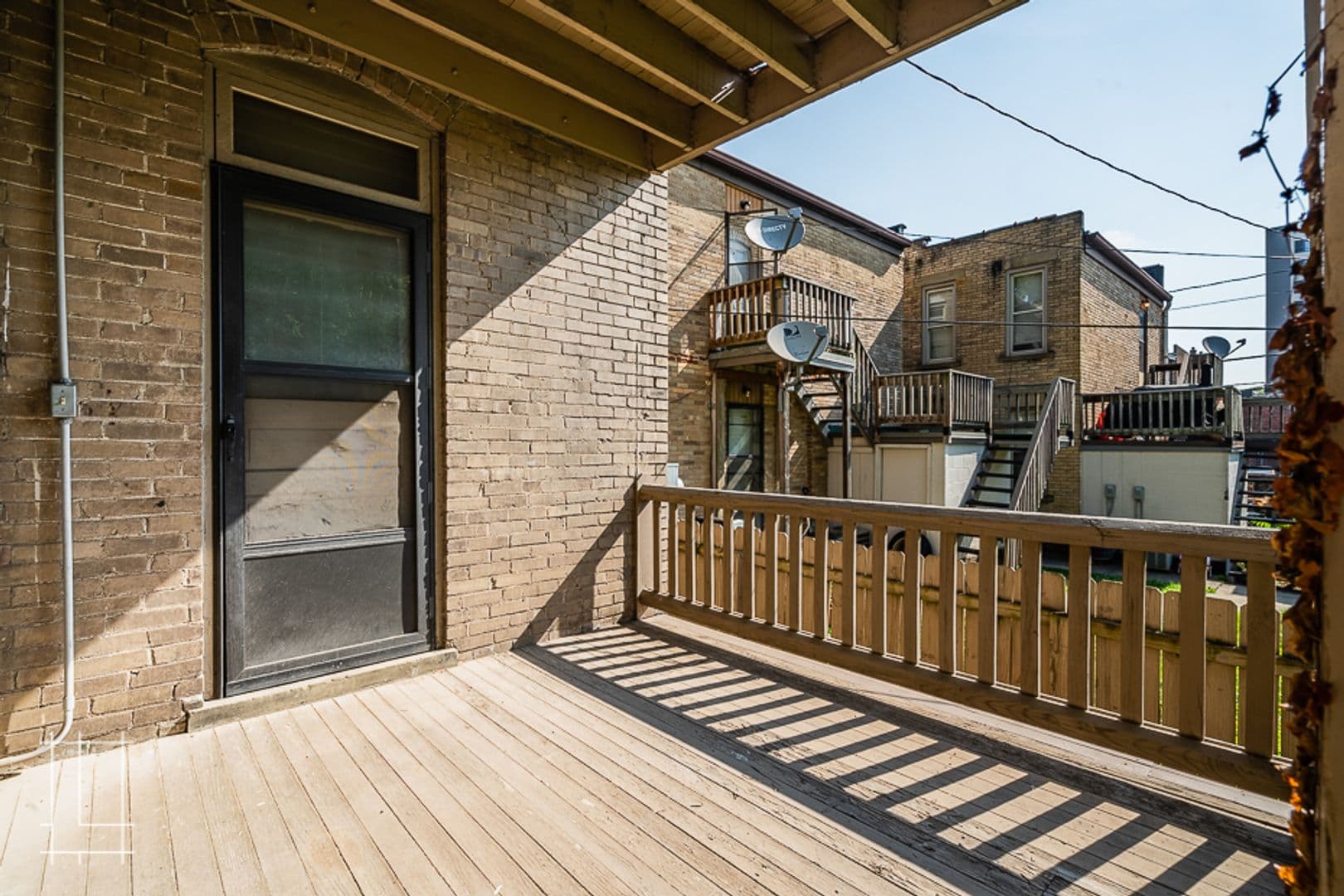 Columbus Apartment: 35 Lundy St.