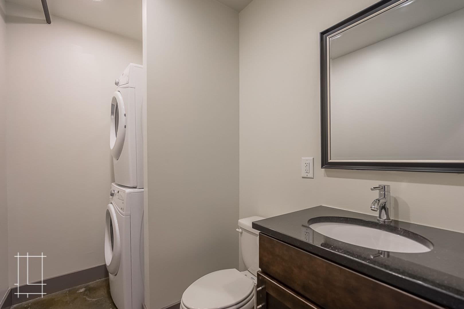 Columbus Apartment: 727 N. 4th St.