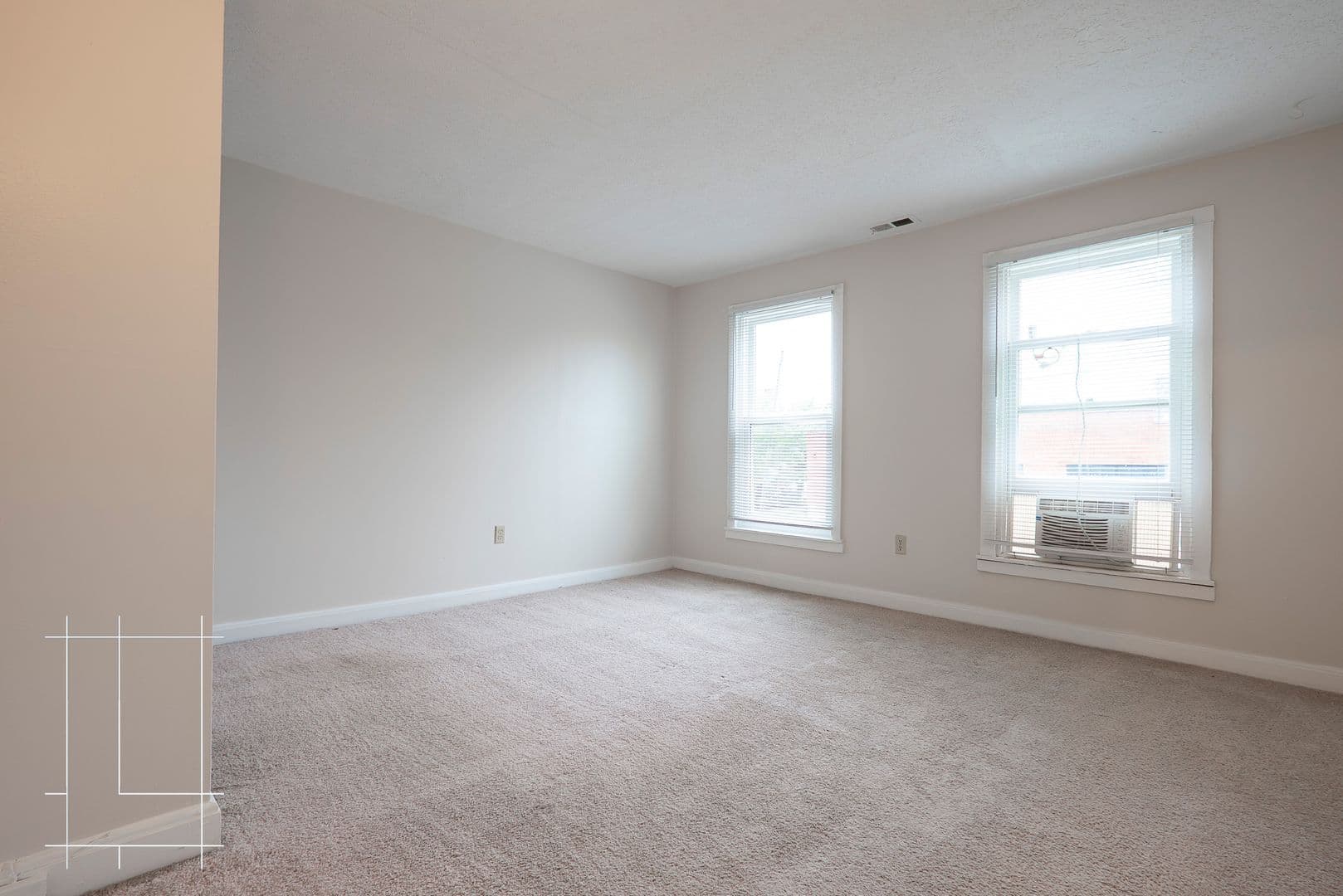 Columbus House: 272 E. 4th Ave