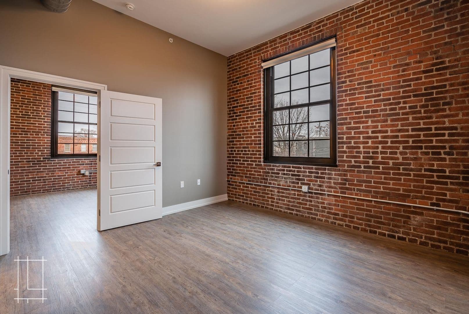 Columbus Apartment: 180 Detroit Ave