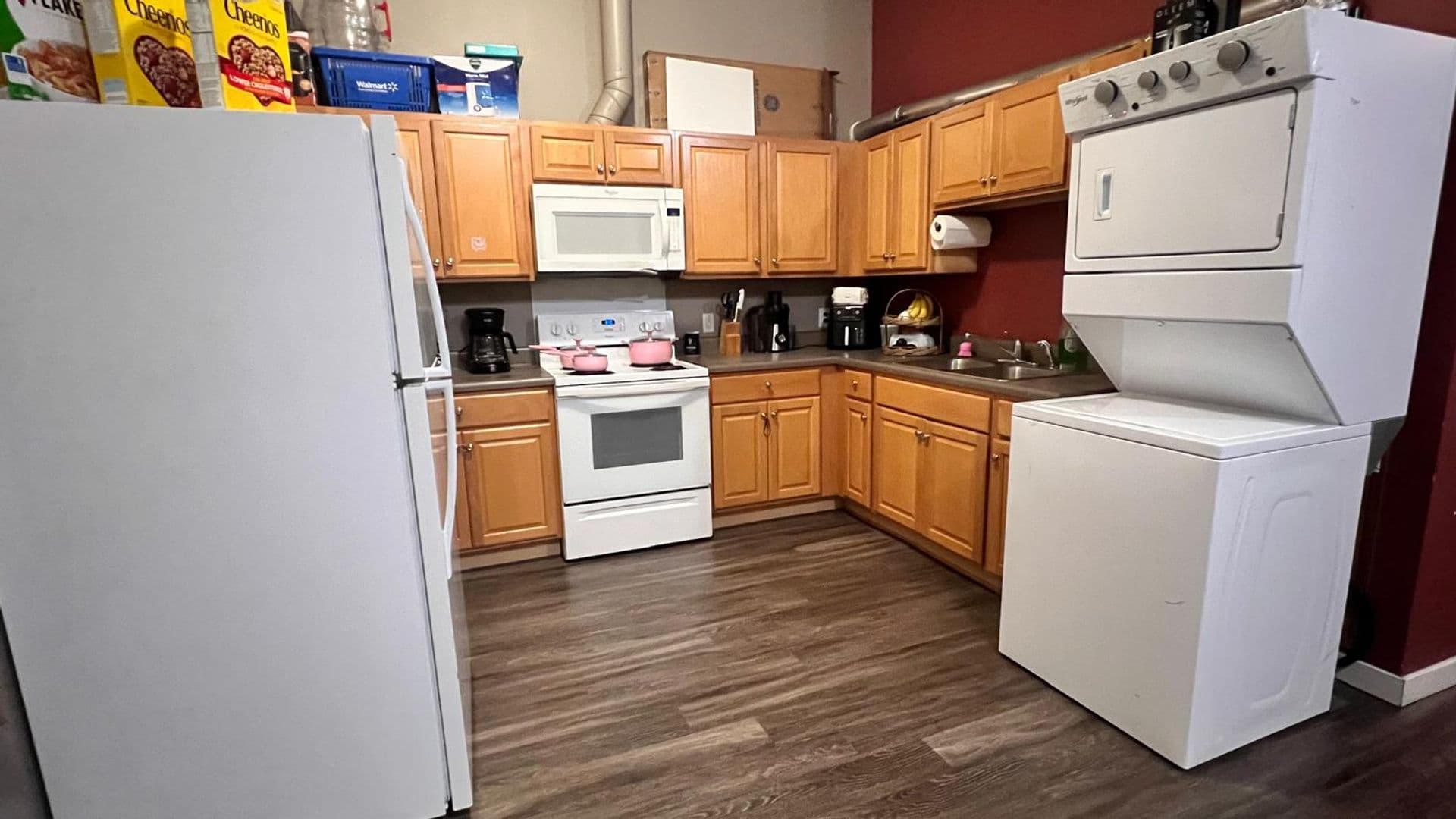 Bloomfield Apartment: 101 E Franklin St