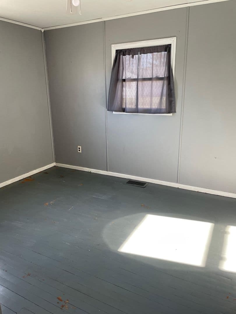 Ottumwa House: 114 Lynwood