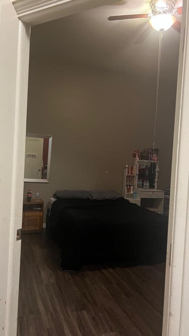 Bloomfield Apartment: 101 E Franklin St