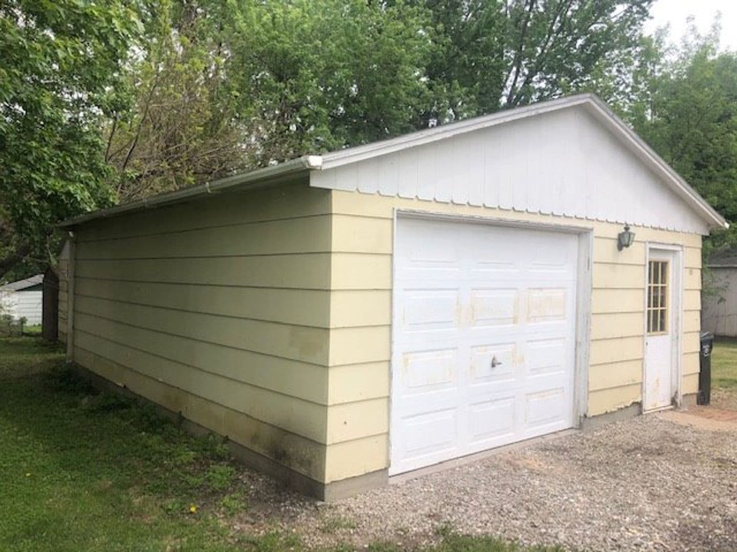 Ottumwa House: 106 Lynwood