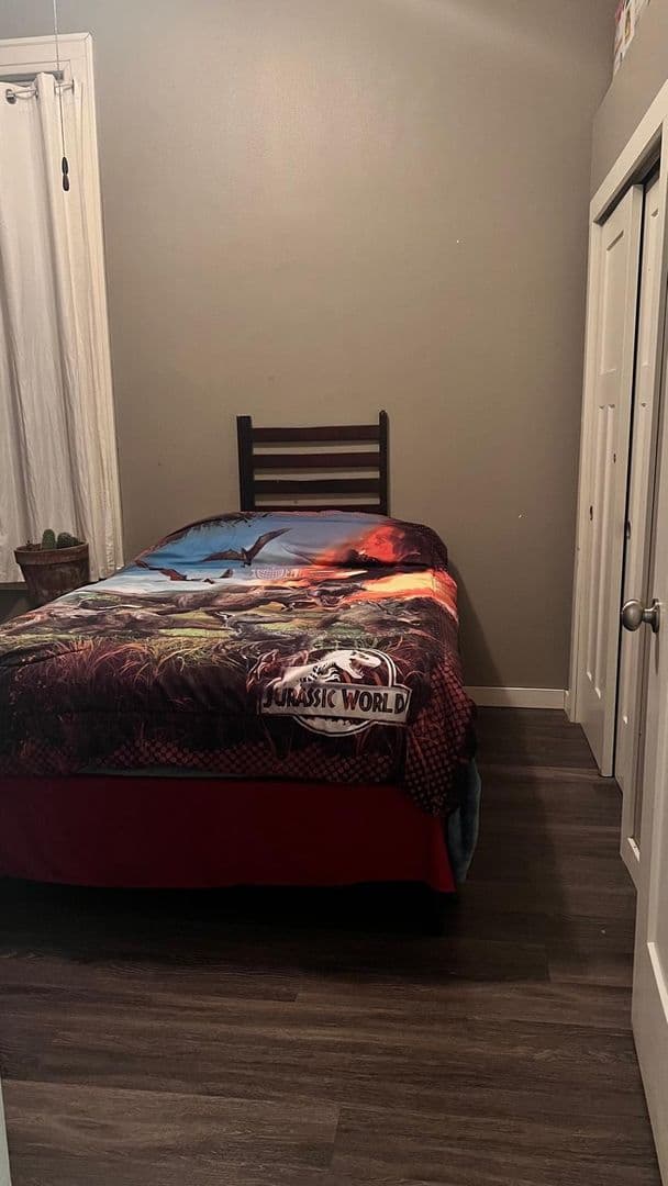 Bloomfield Apartment: 101 E Franklin St
