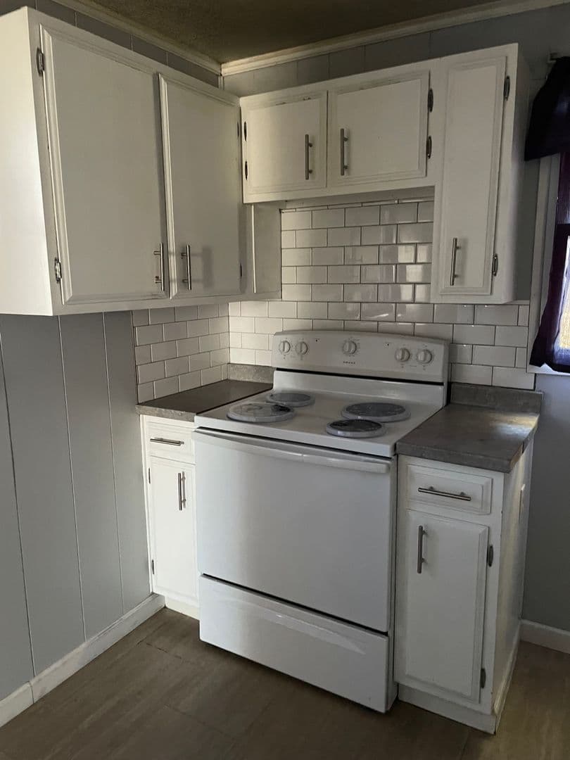 Ottumwa House: 114 Lynwood