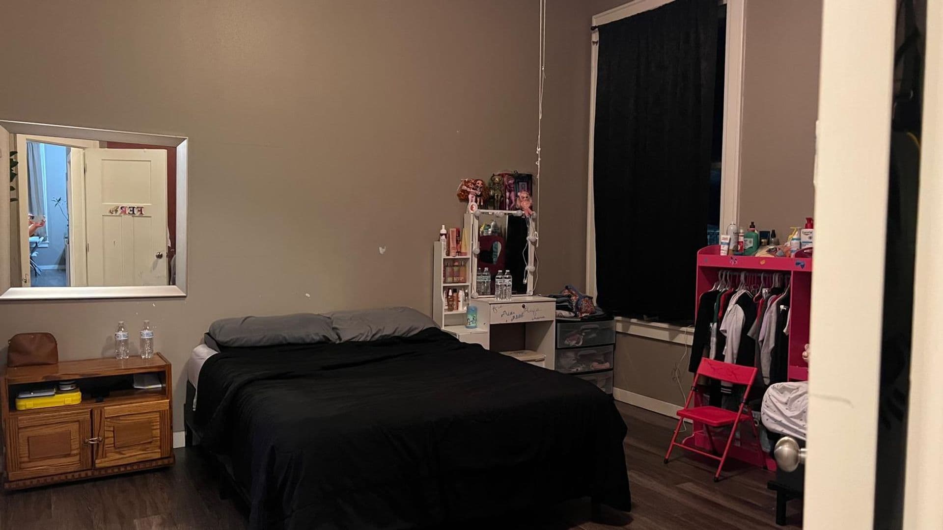 Bloomfield Apartment: 101 E Franklin St