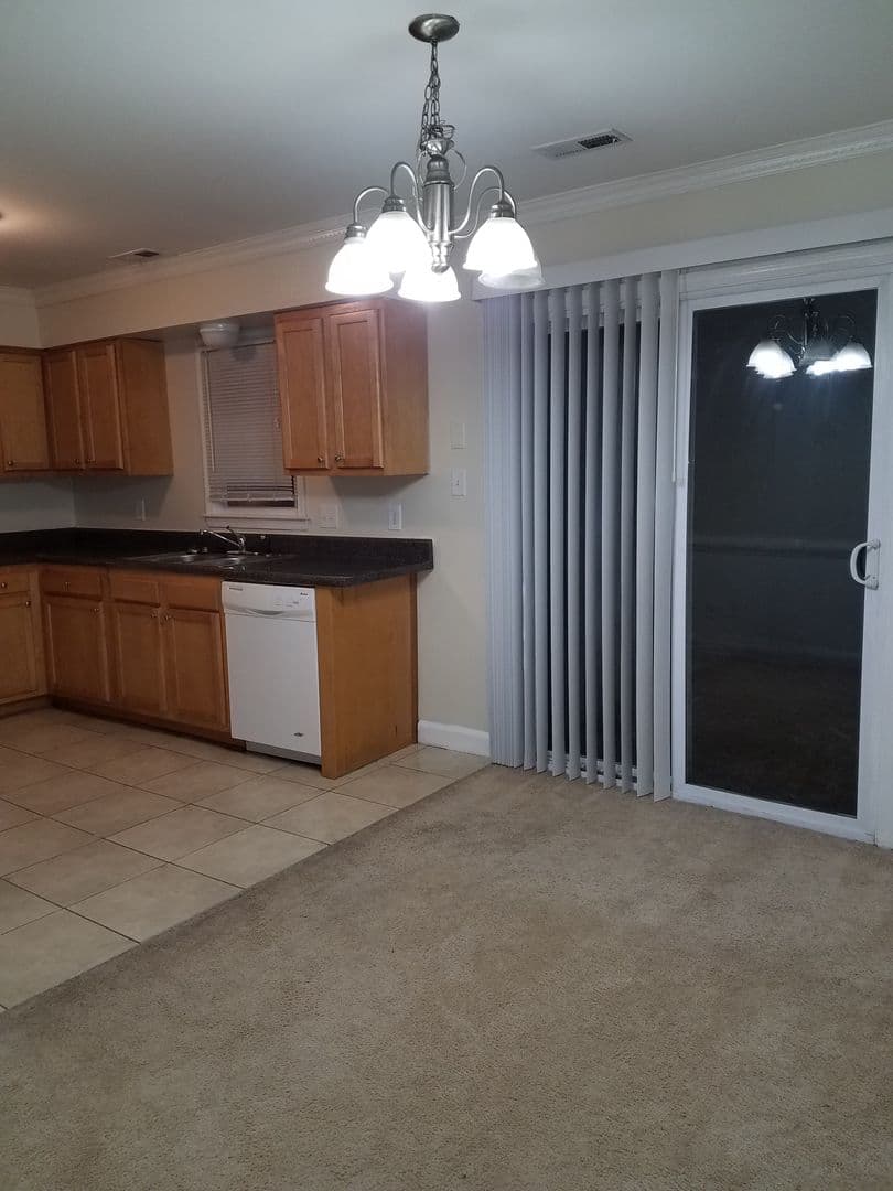 Chesapeake Townhome: 3341 Golden Oaks Ln