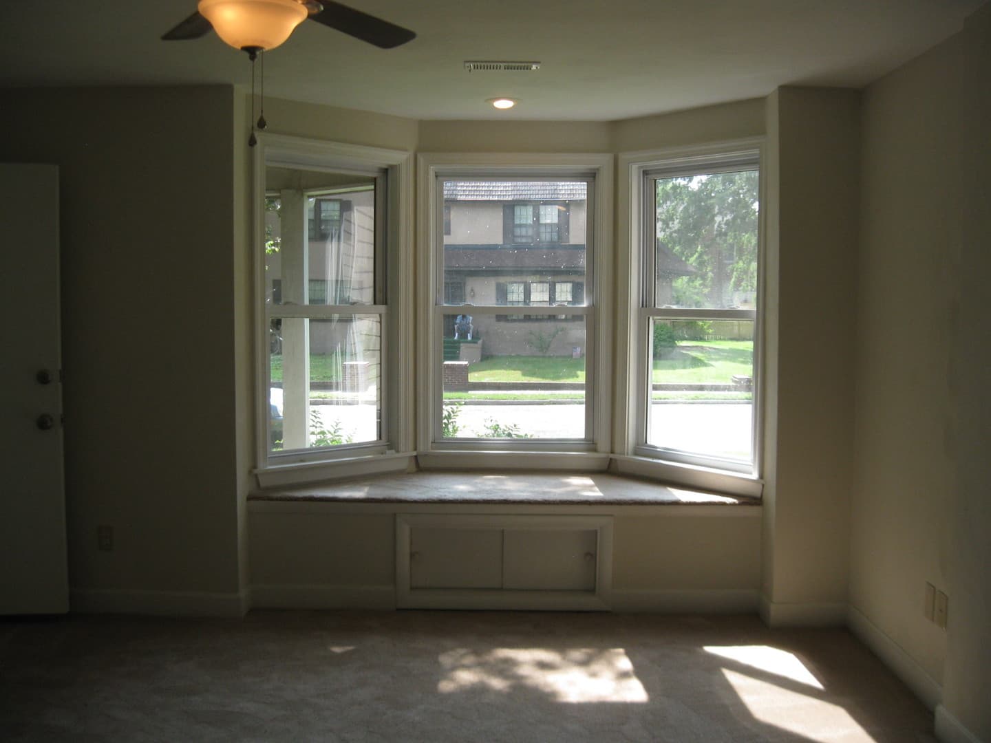 Portsmouth Apartment: 307/309 Dinwiddie St