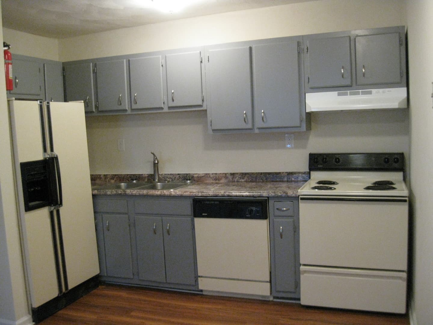Norfolk Apartment: 1372 W Ocean View Ave