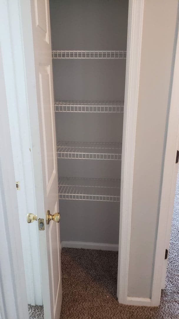 Yorktown House: 112 H Chippenham Dr