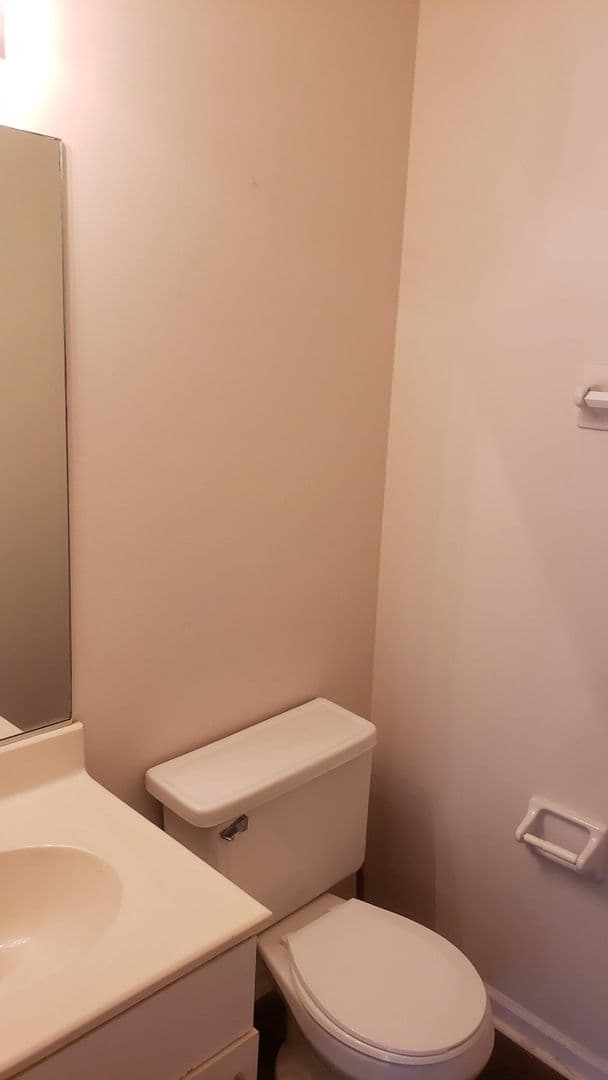 Yorktown House: 112 H Chippenham Dr