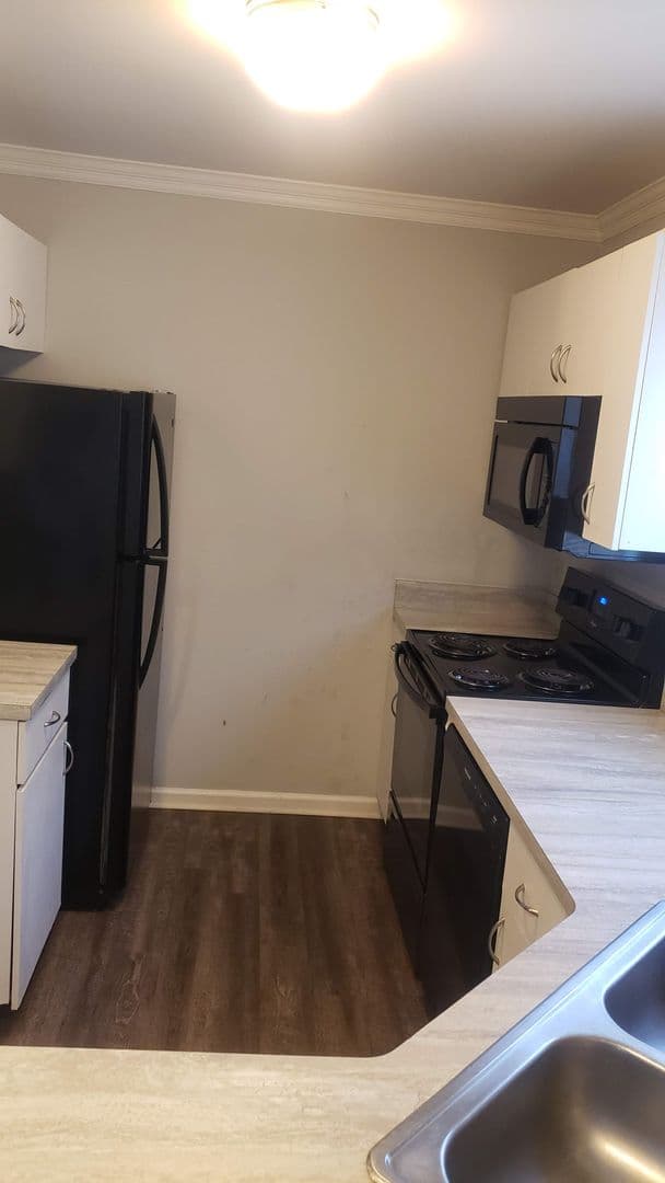 Yorktown House: 112 H Chippenham Dr