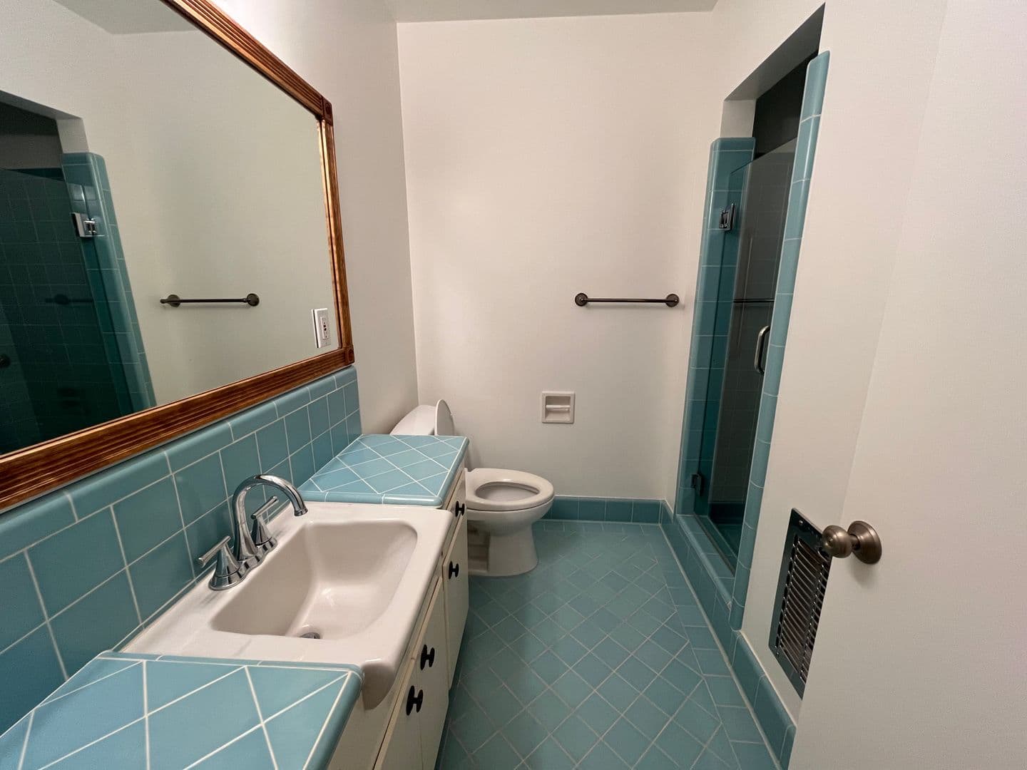 Santa Barbara Condo: 2615 State Street A2