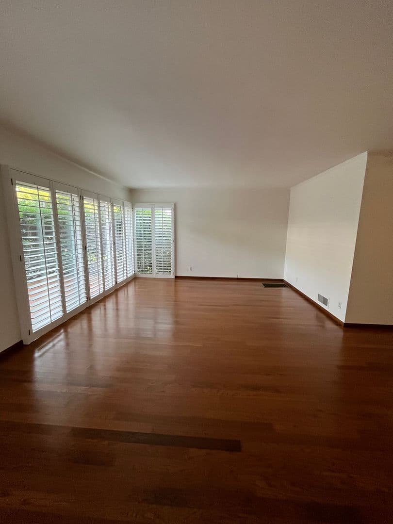 Santa Barbara Condo: 2615 State Street A2