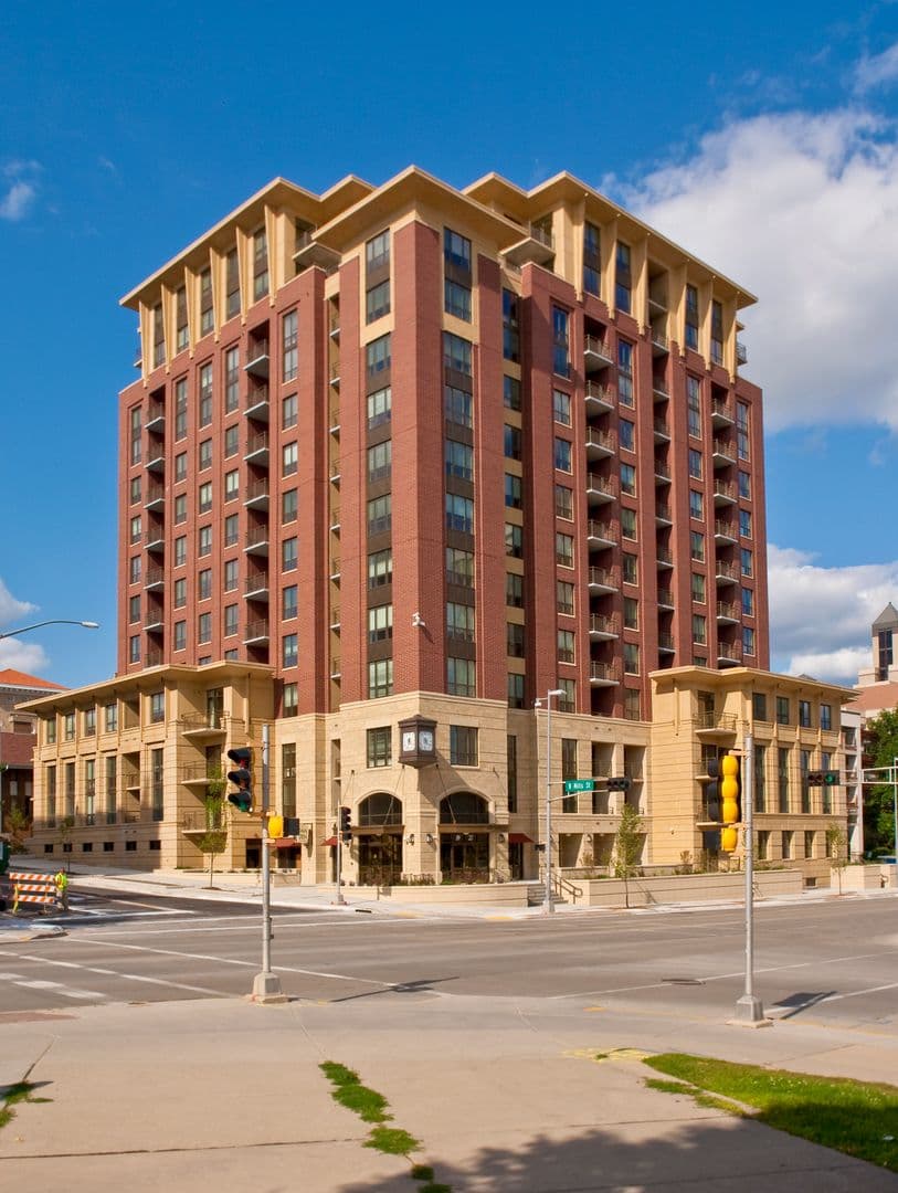 Madison Apartment: 1022 W. Johnson St