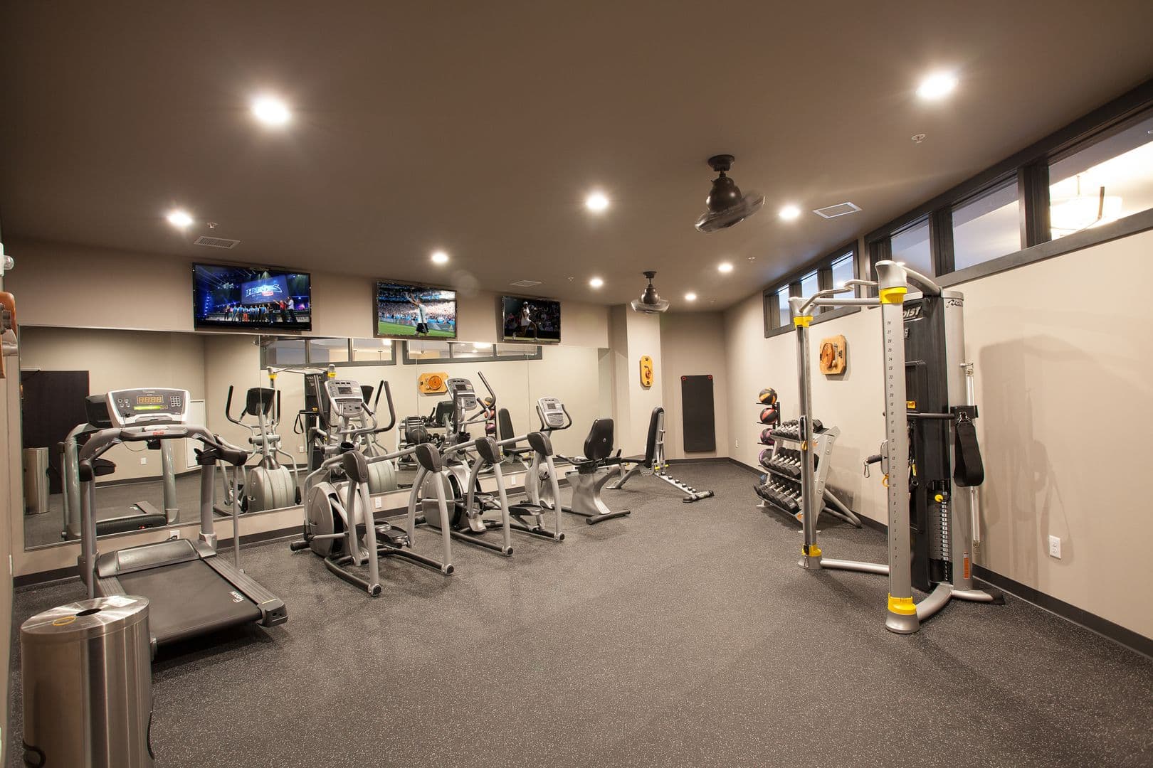 Middleton Apartment: 1690 Aspen Commons