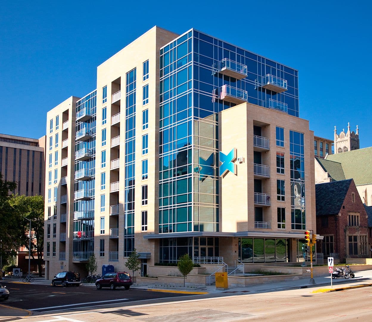 Madison Apartment: 1001 University Avenue