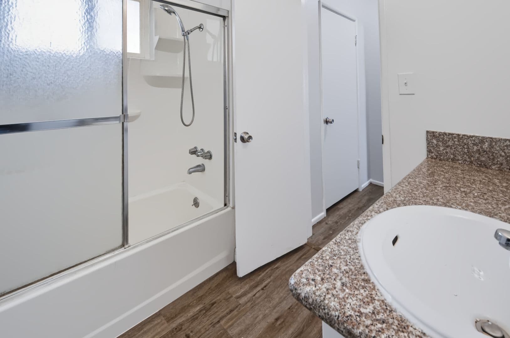 COVINA Apartment: 270 ORLANDO WAY