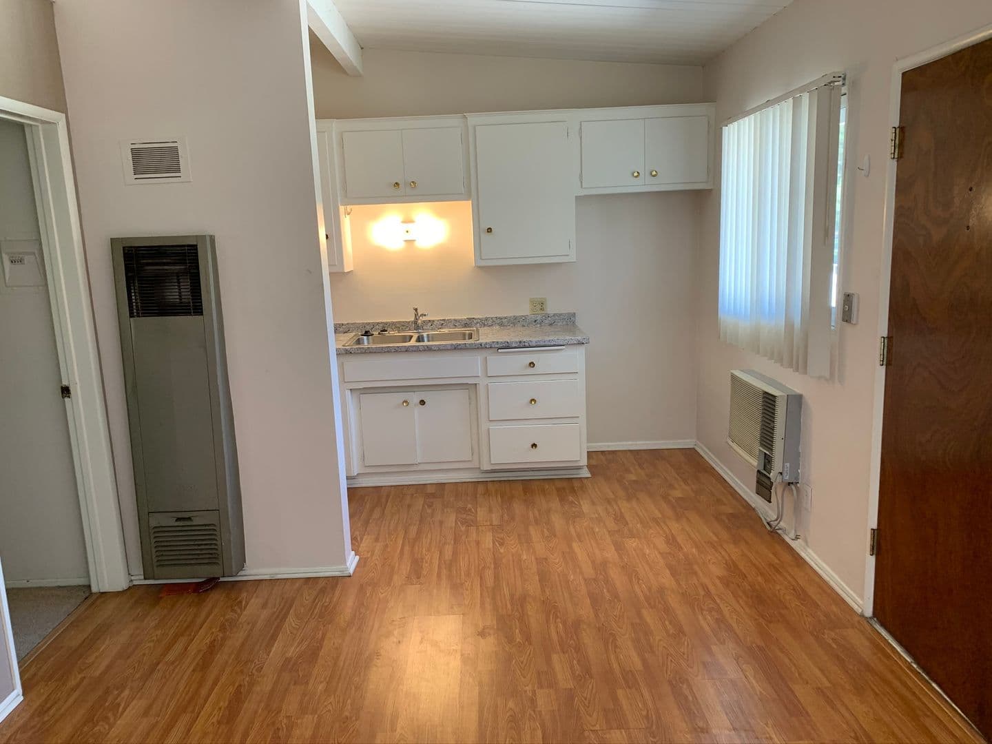 ARCADIA Apartment: 424 S SANTA ANITA AVE