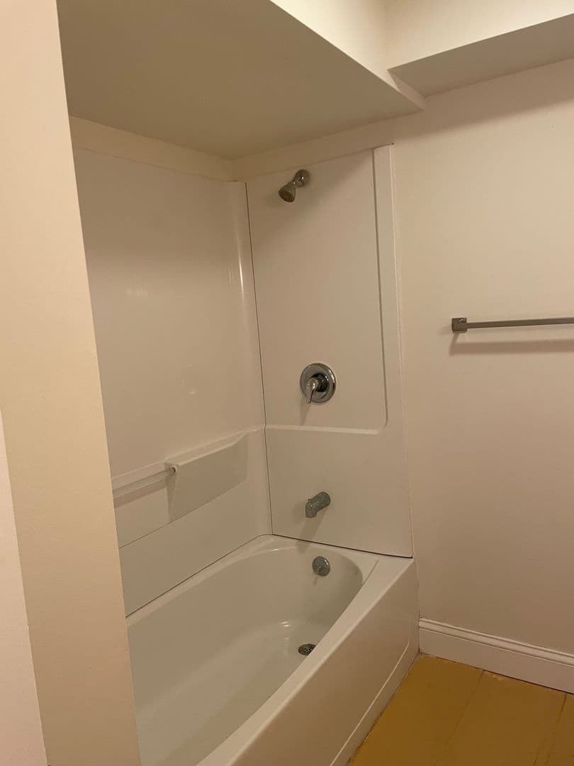 Ocean Grove Apartment: 16 Lake Avenue