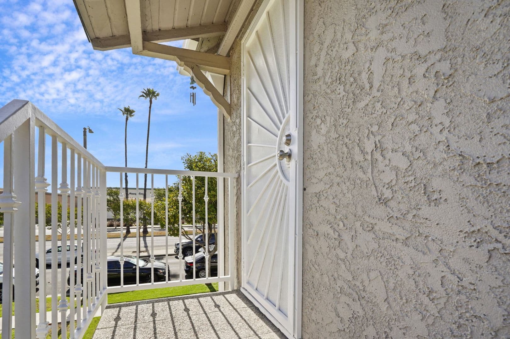 LONG BEACH Apartment: 4451 Atlantic Ave.