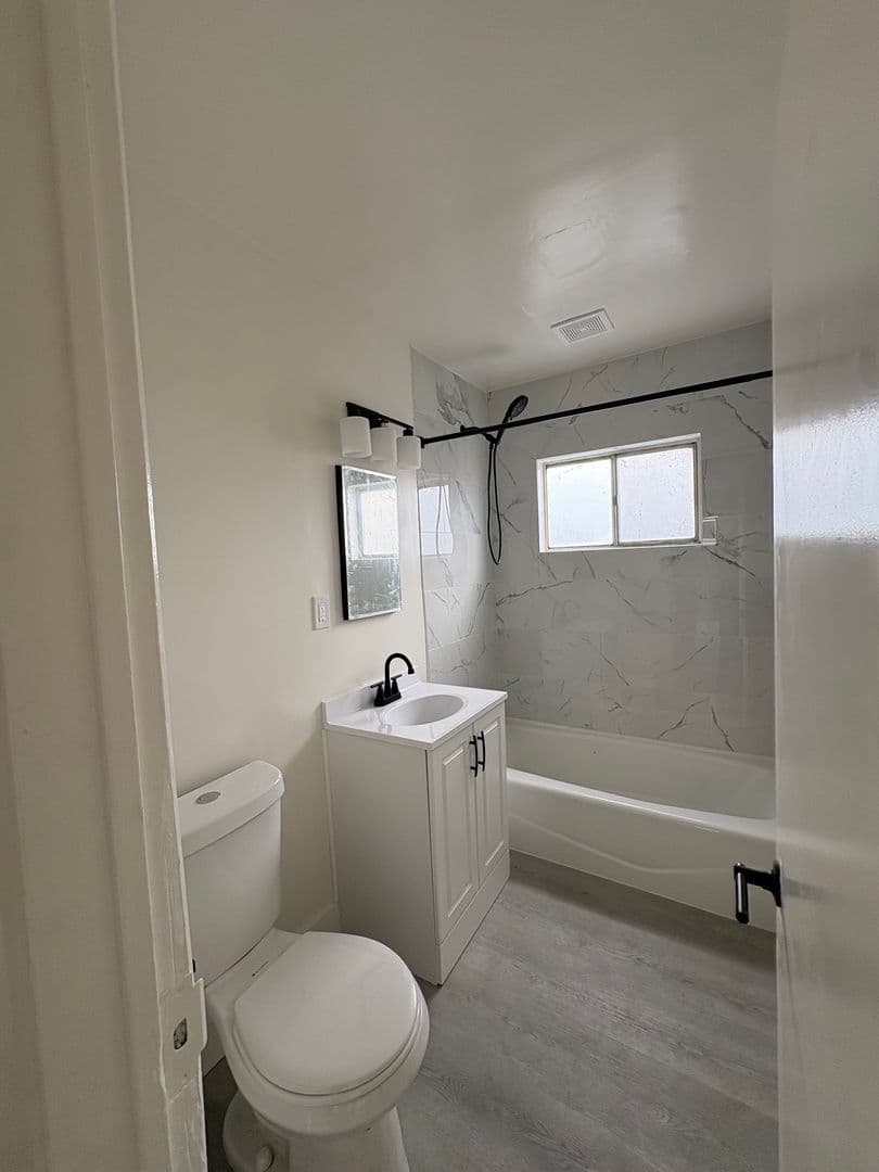 GARDENA Apartment: 14514- 14518 S. Berendo Ave.
