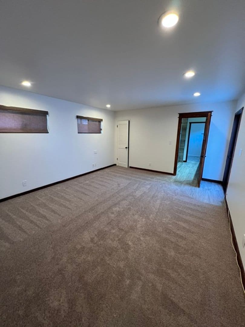 Redondo Beach House: 2007 Voorhees Ave.