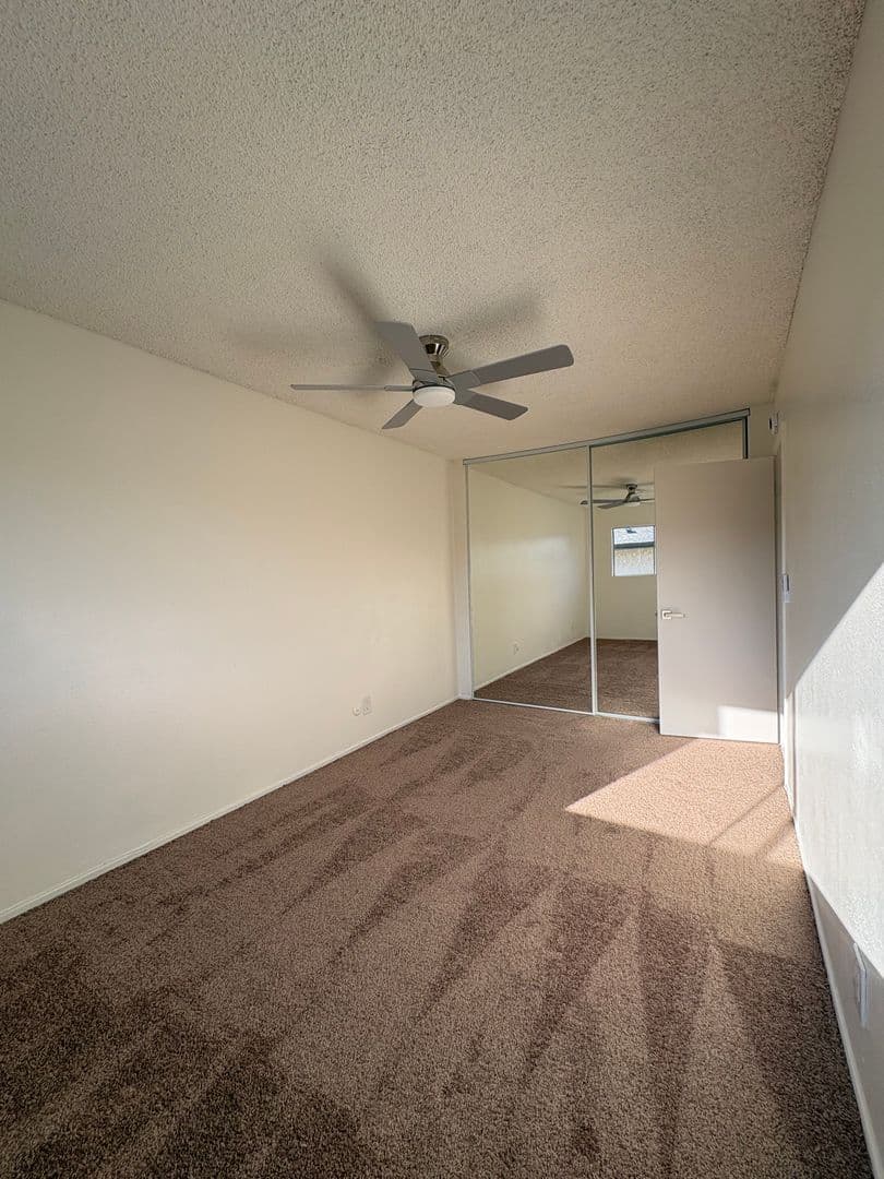 Gardena Apartment: 1426 W 179th St