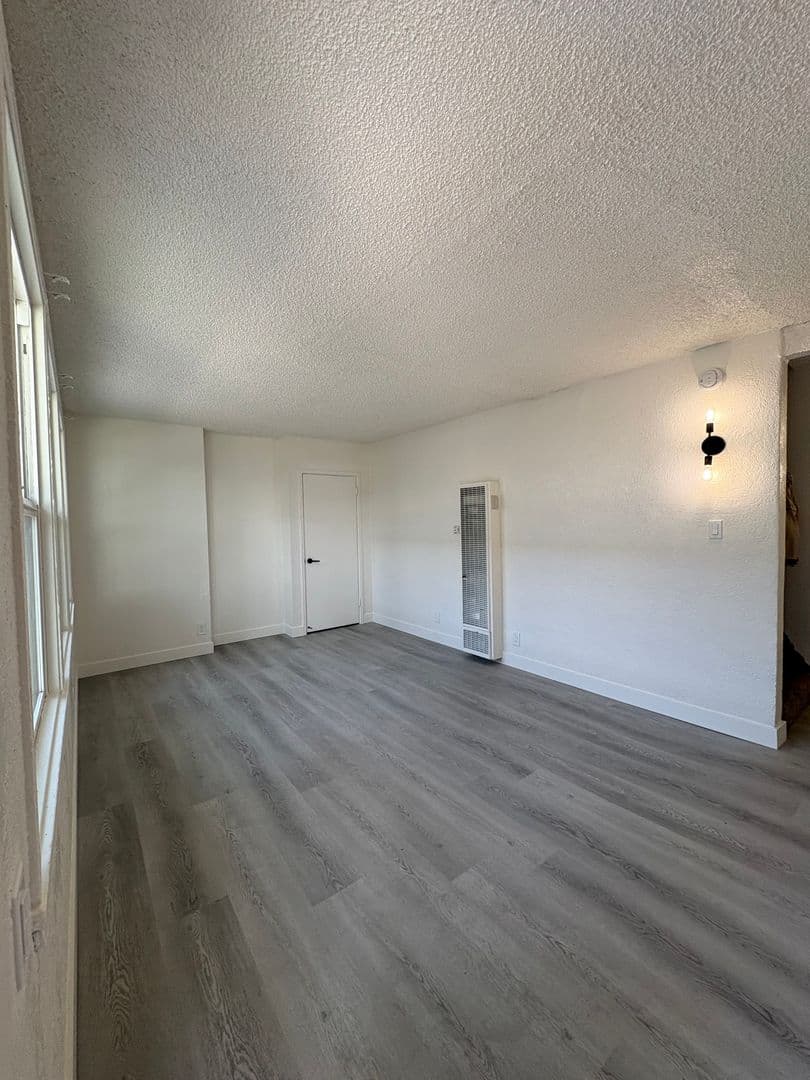 WILMINGTON Apartment: 1025 N. Wilmington Blvd.