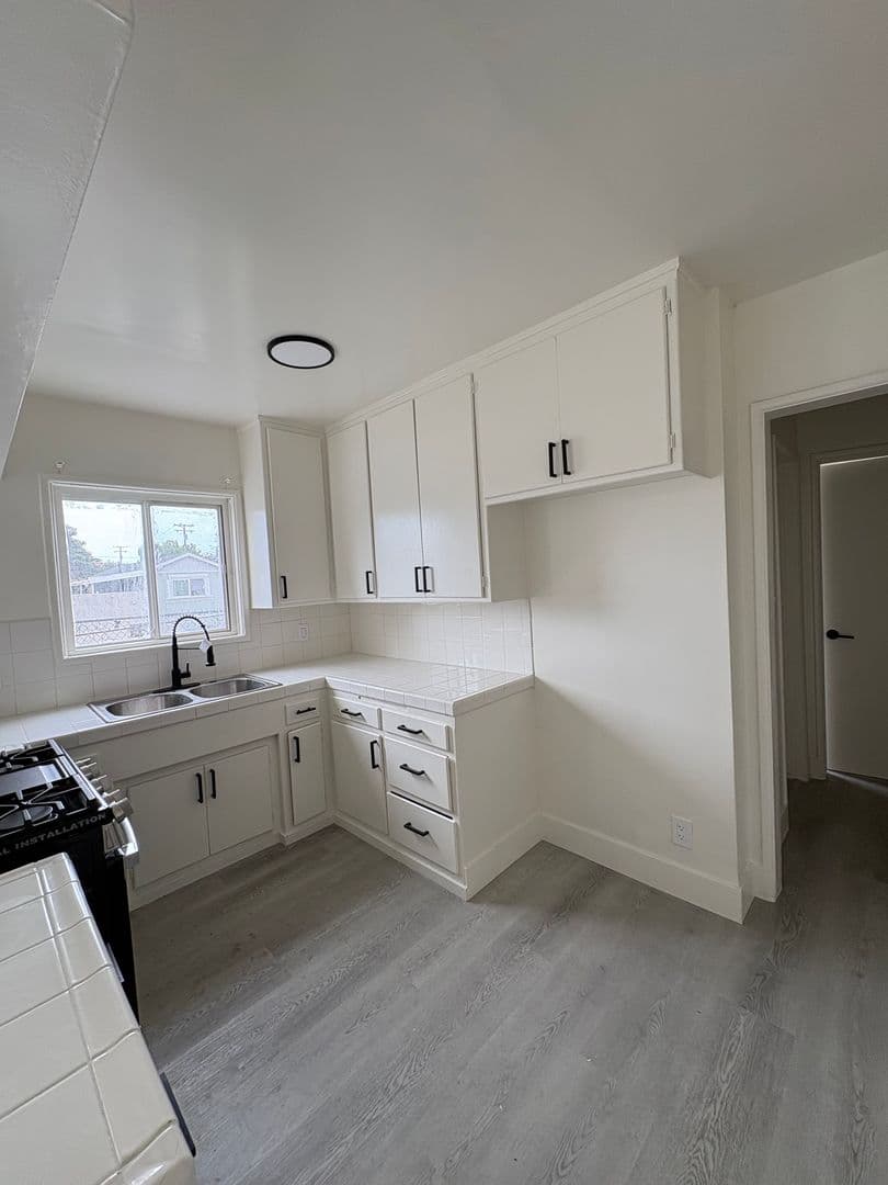 GARDENA Apartment: 14514- 14518 S. Berendo Ave.