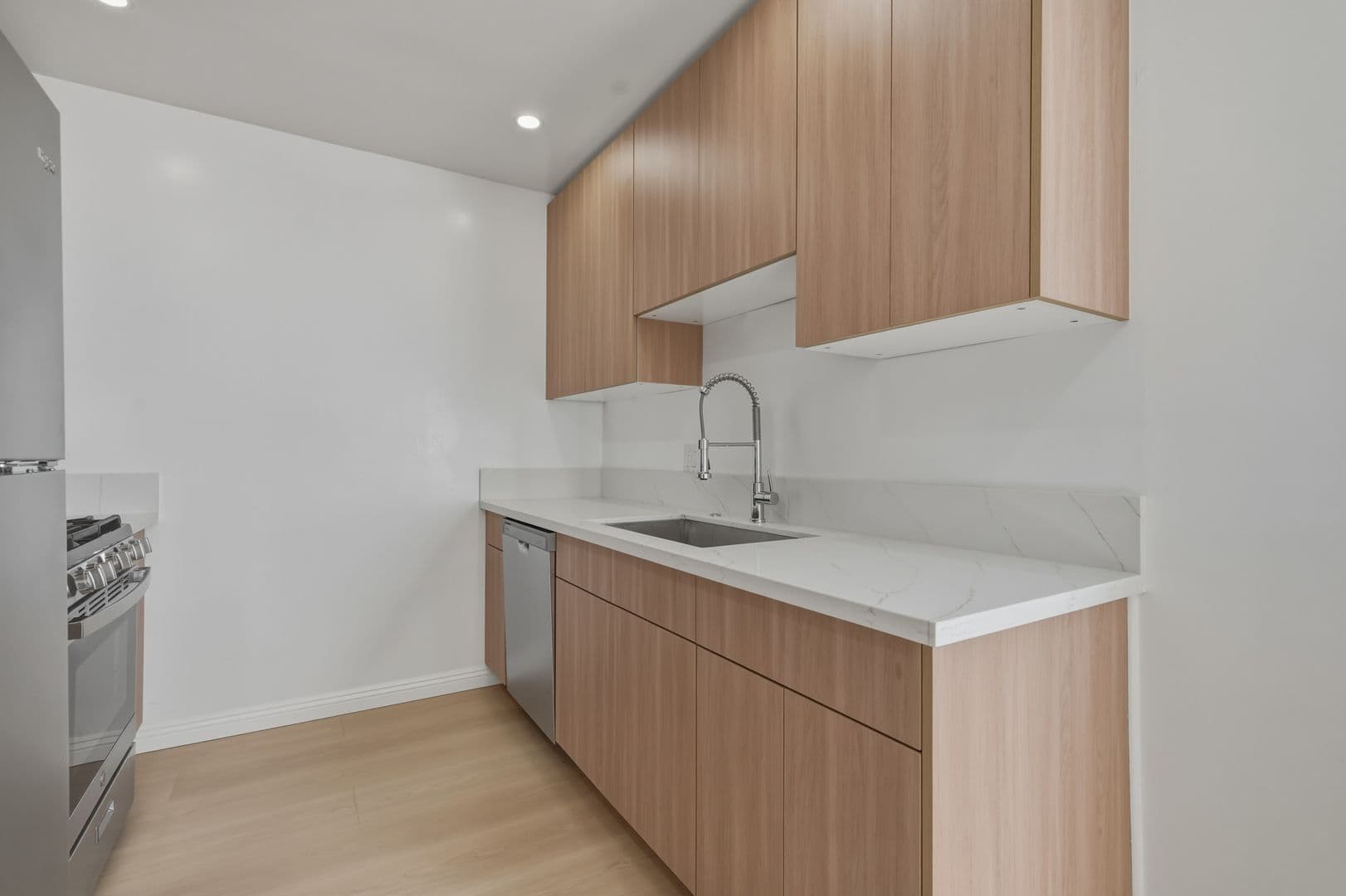 Culver City Apartment: 3869 Tilden Ave