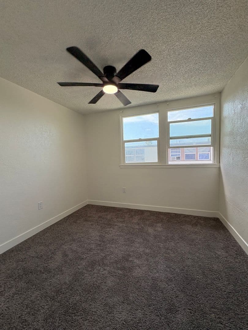 WILMINGTON Apartment: 1025 N. Wilmington Blvd.