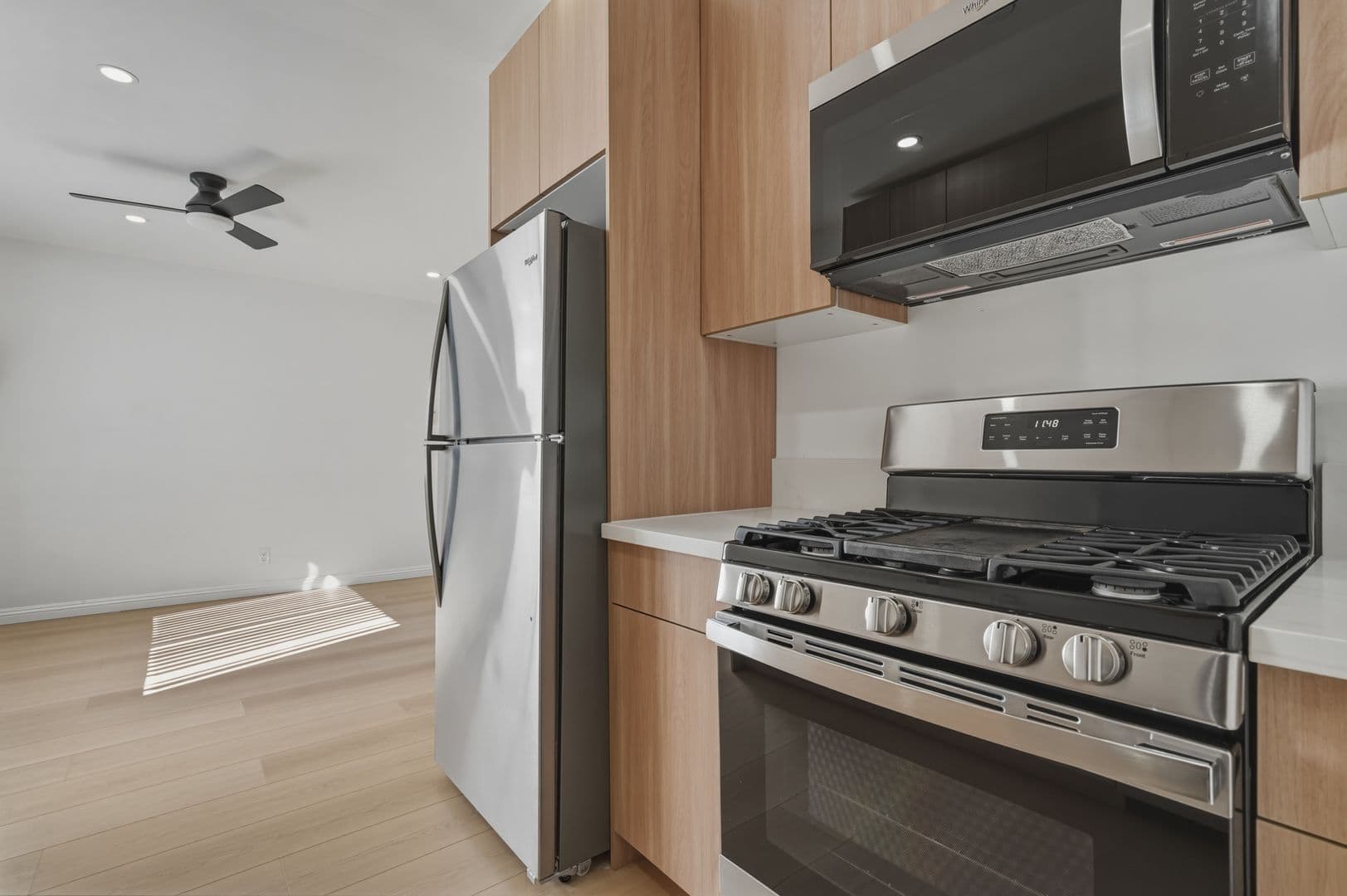 Culver City Apartment: 3869 Tilden Ave