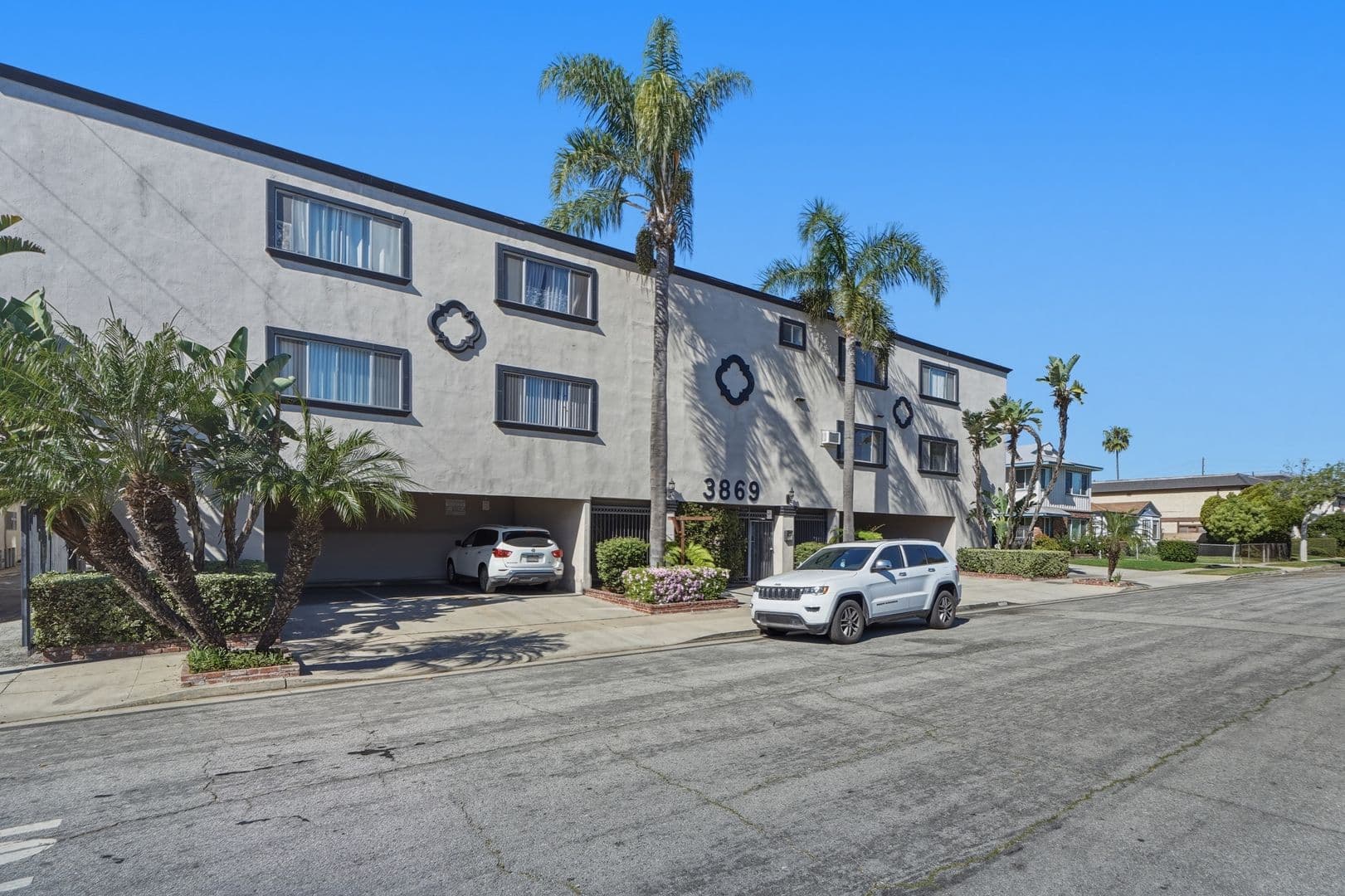 Culver City Apartment: 3869 Tilden Ave