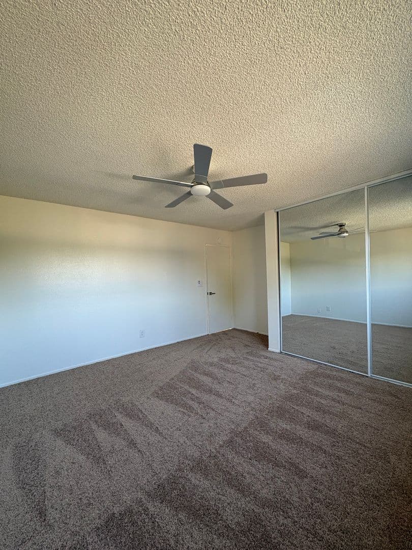Gardena Apartment: 1426 W 179th St