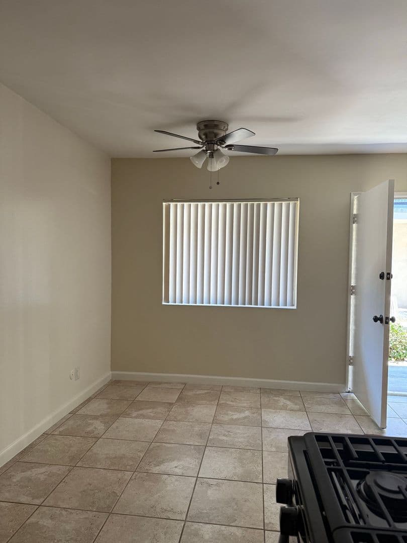 TORRANCE Apartment: 21220 S. Western Ave.