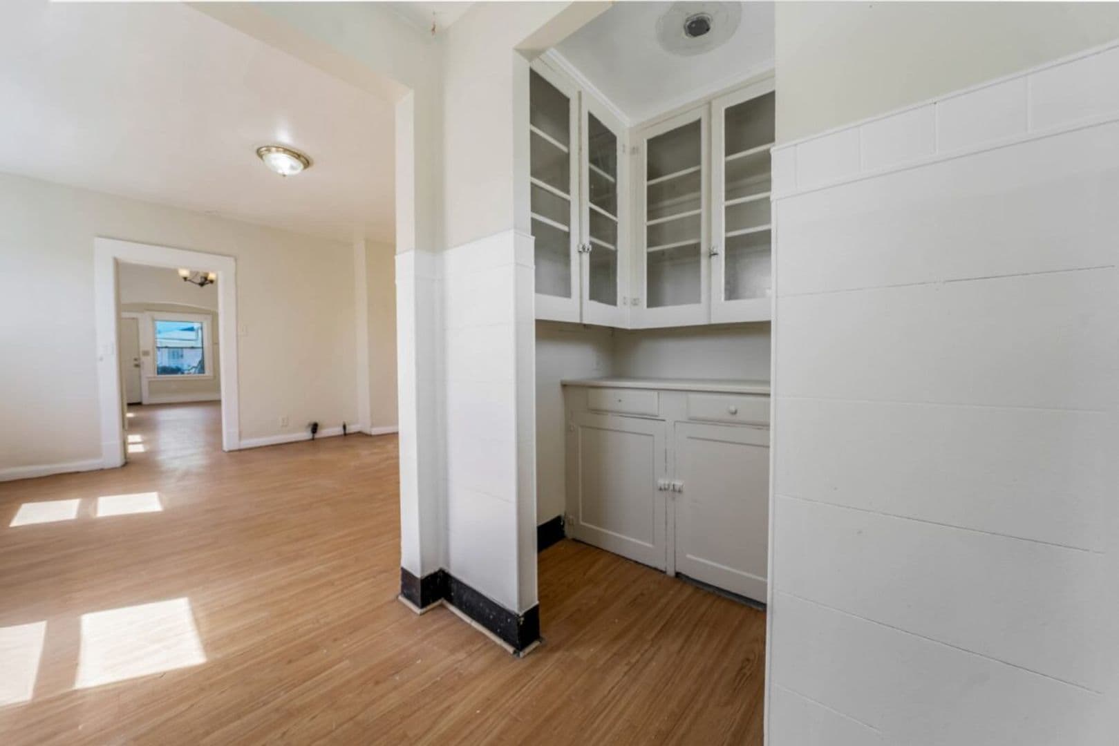 Cleveland Apartment: 3402 Roehl Ave