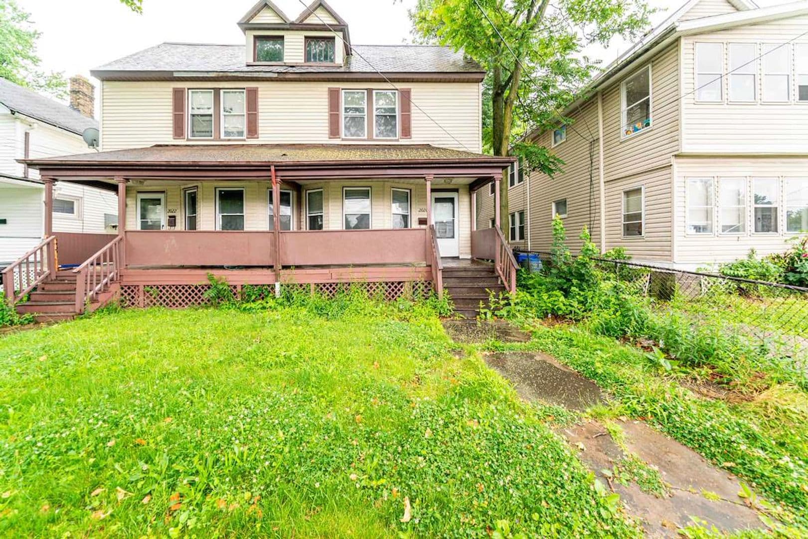 Cleveland Apartment: 2020 W 99th St