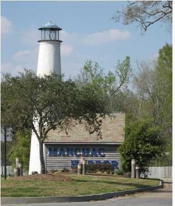 Prairieville House: 43118 Beacon St.