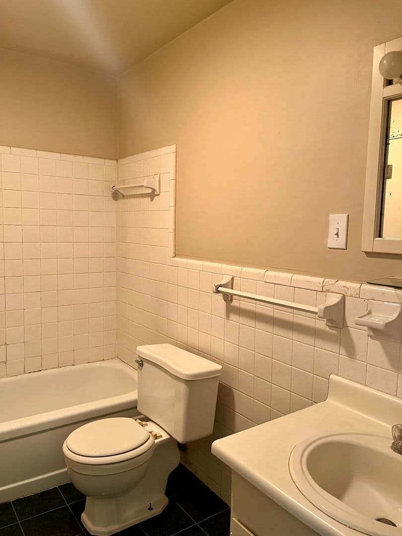 Baton Rouge House: 1701 Lobdell Ave.