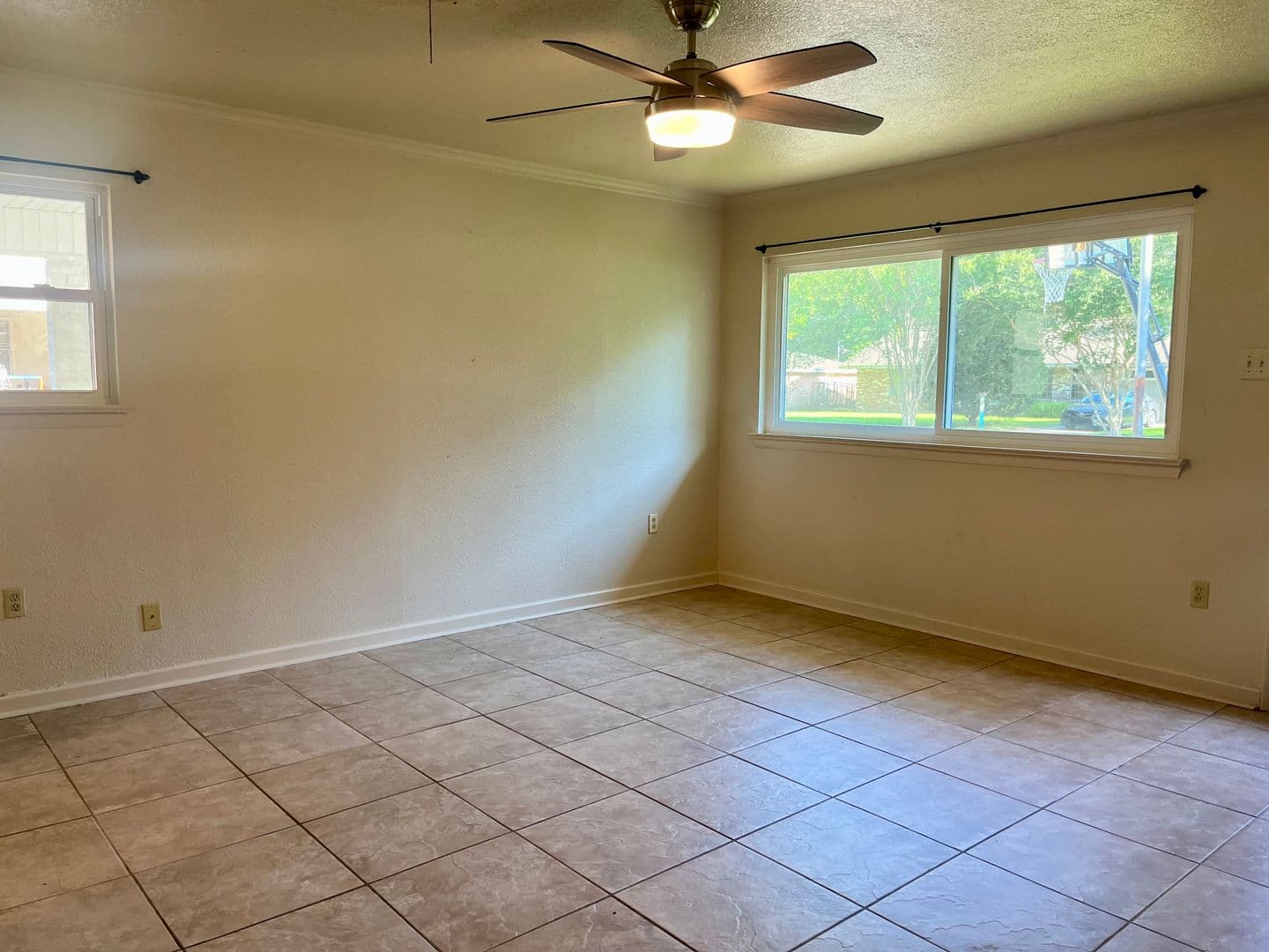 Baton Rouge House: 9760 Judi Ave.