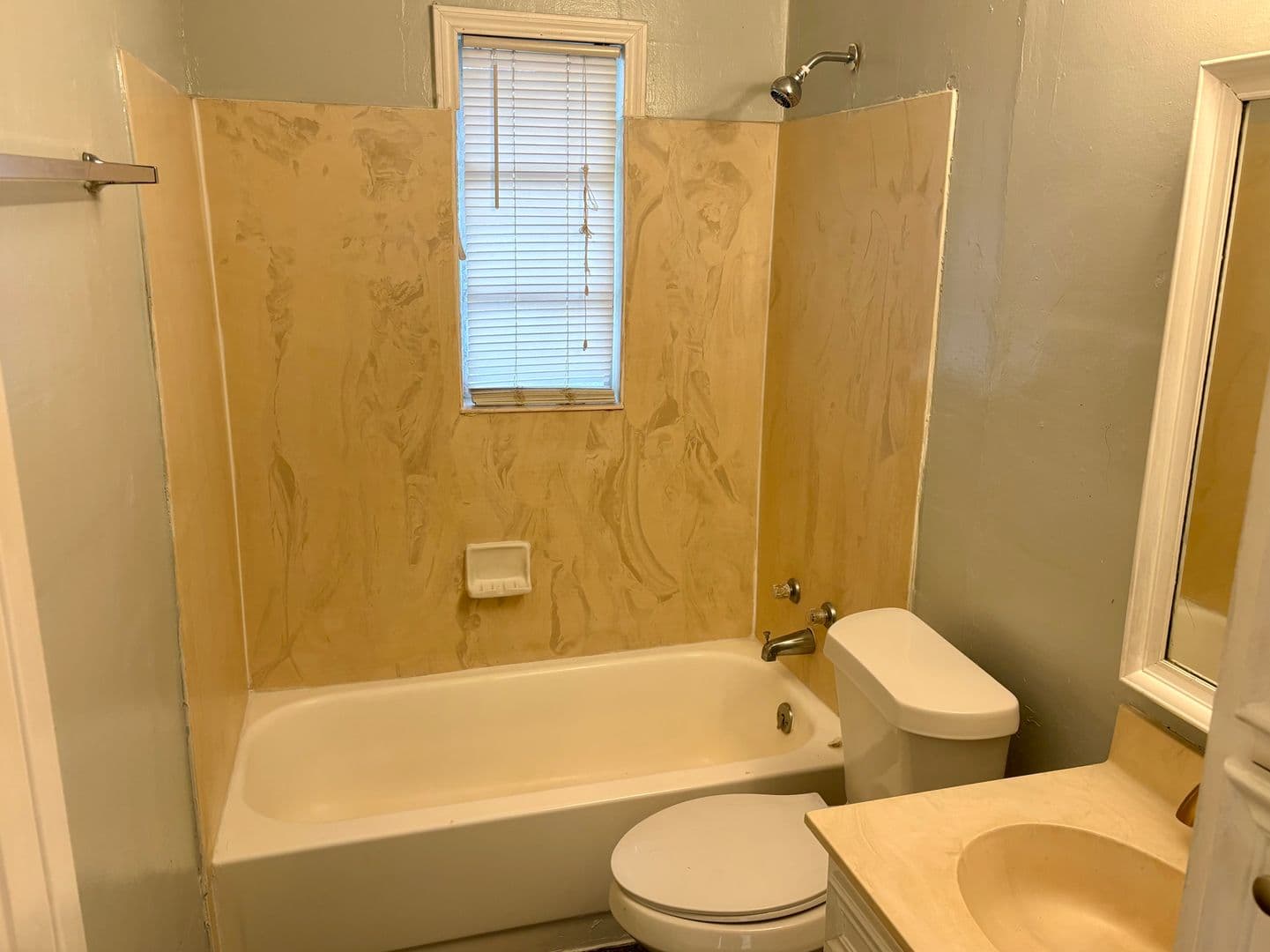 Baton Rouge Apartment: 2150 Elissalde St.