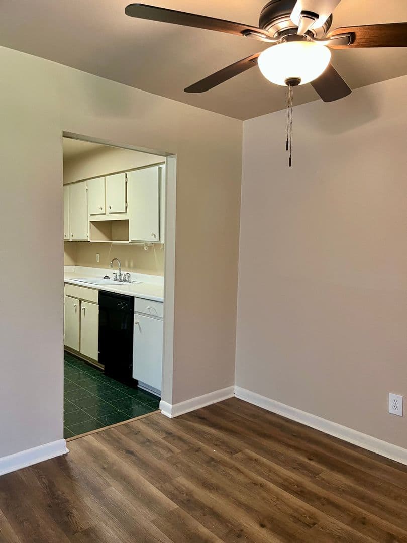 Baton Rouge House: 1701 Lobdell Ave.