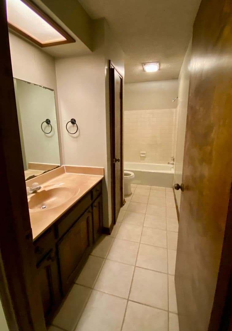 Baton Rouge House: 1331 Knollhaven Dr.